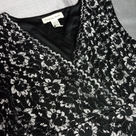 Amanda Smith Lace Top - Picture 2 of 7